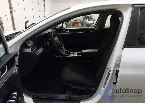 2023 Kia K5 Lxs z USA, uszkodzony, nr VIN 5XXG14J24PG168445